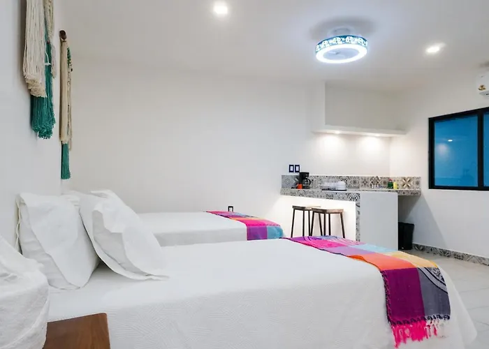 Linda Vecindad Hotel