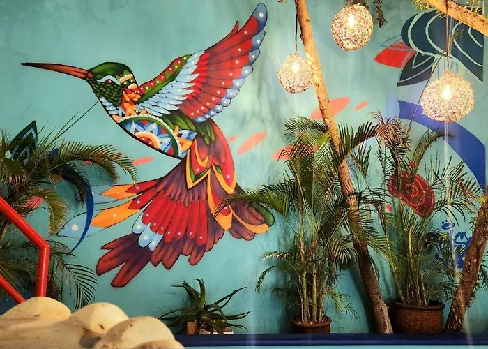 Linda Vecindad Hotel