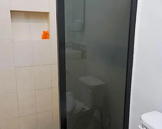 Linda Vecindad Hotel 3*