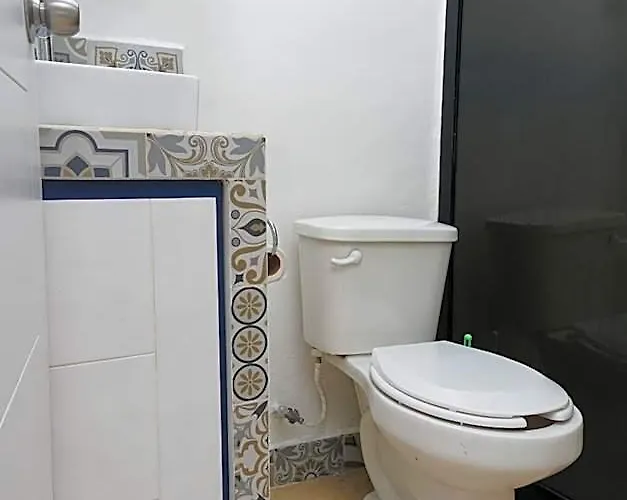Hotel Linda Vecindad 3*